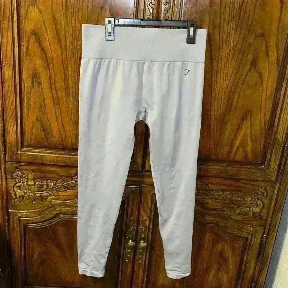 Gymshark leggings size M, light purple color